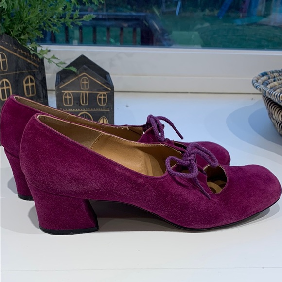 Vintage 1960's Mod Style Square Toe Mary Janes in Purple Suede by QualiCraft - Picture 2 of 15